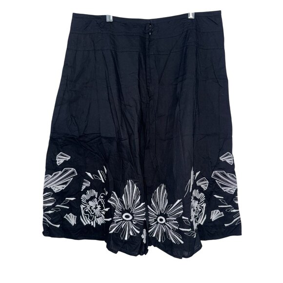East 5th Black A-Line Skirt With White Embroidered Floral Design Size 14 - Picture 8 of 11